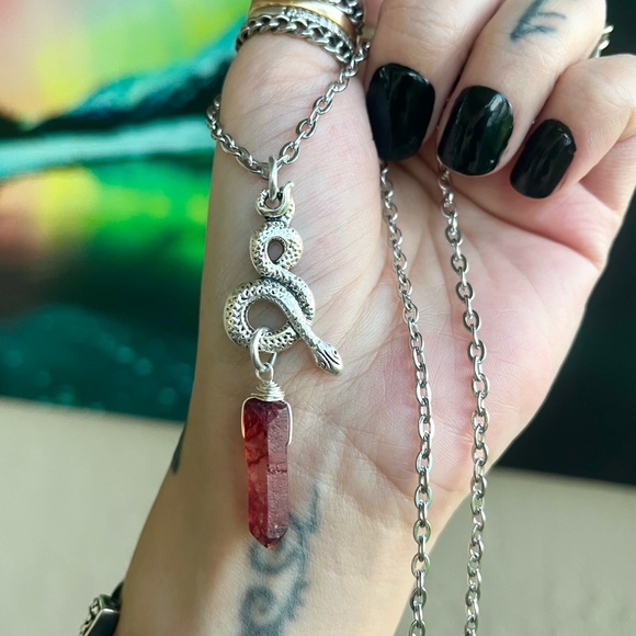 Silver snake with red aura blood crystal quartz stainless steel necklace - Picture 7 of 13